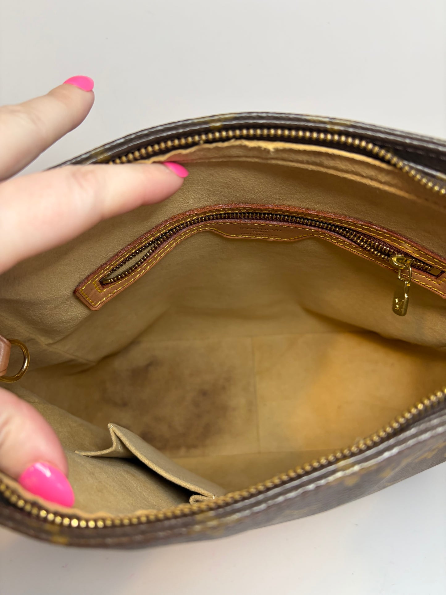 Louis Vuitton Looping GM Monogram Shoulder Bag