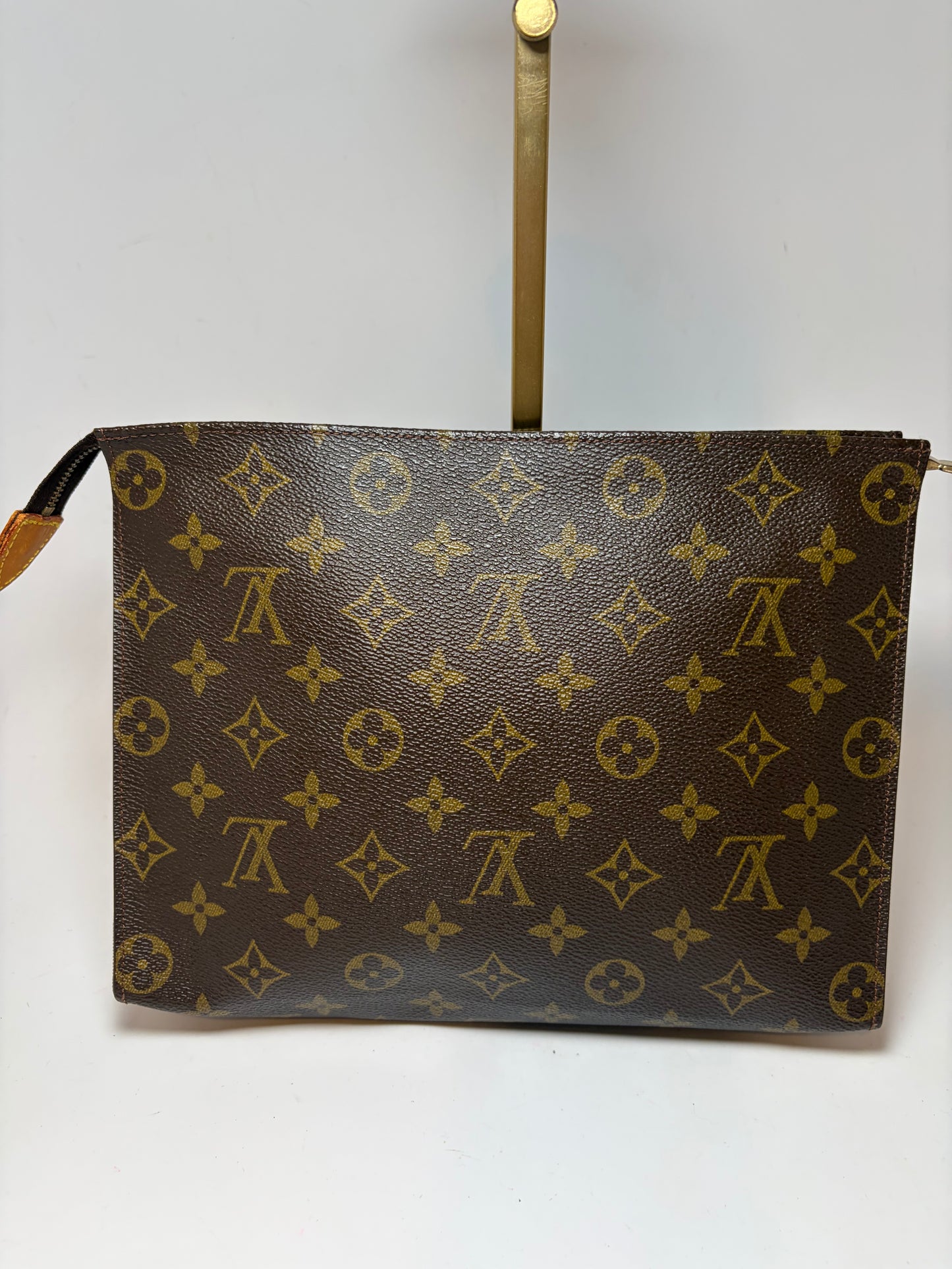 Louis Vuitton Toiletry Pouch 26 Monogram