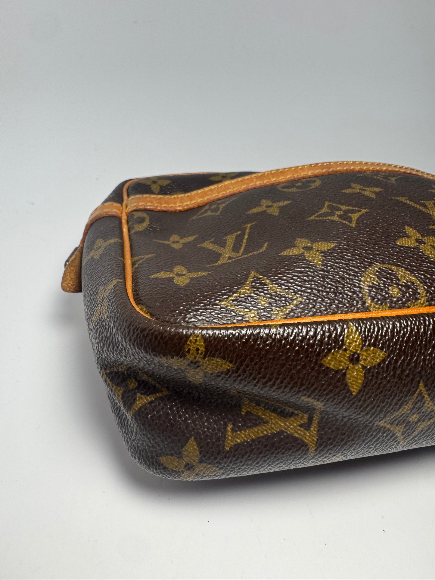 Louis Vuitton Compeigne 23 Monogram Clutch/Toiletry/Travel Pouch- France February 1988