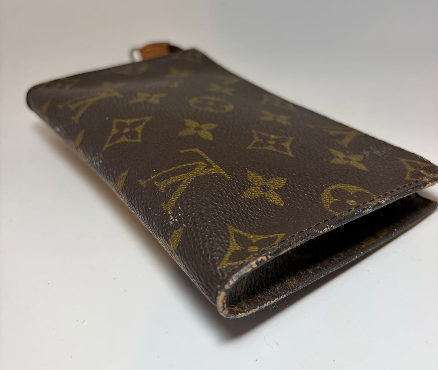 Louis Vuitton Bucket PM Toiletry Bag Monogram, Made in France Sept. 1996