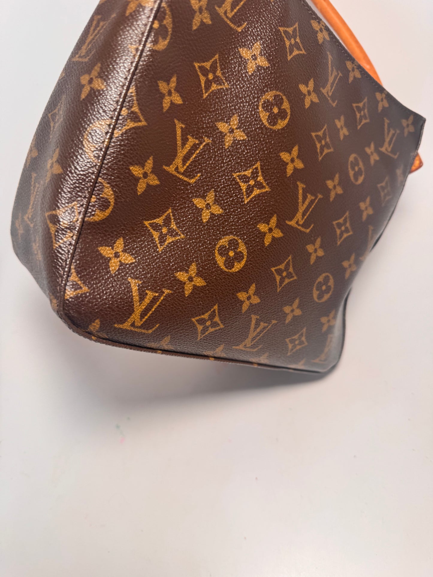 Louis Vuitton Looping MM Monogram Shoulder Bag