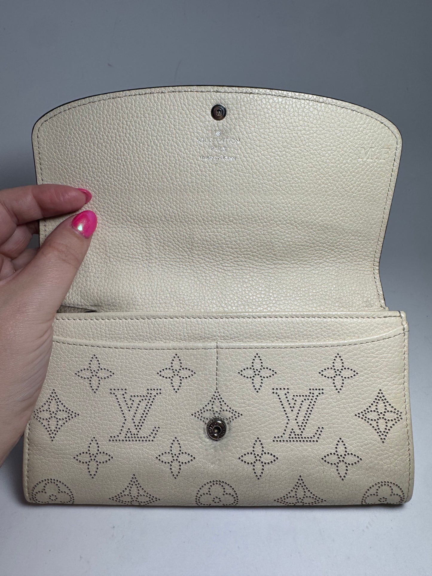 Louis Vuitton Mahina Perforated Monogram Leather Ivory Wallet