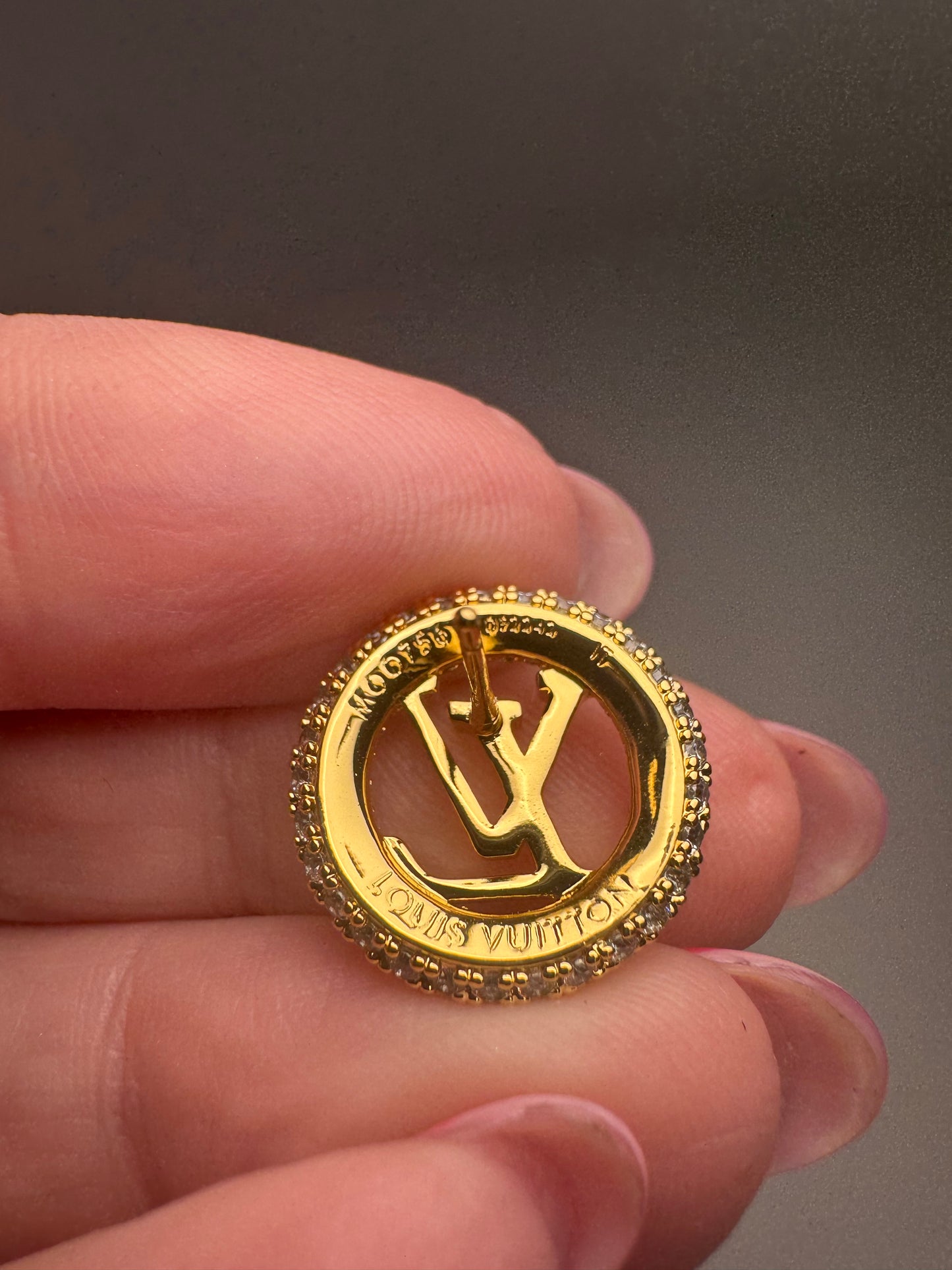 Louis Vuitton Louise by Night Earrings Gold & Crystal