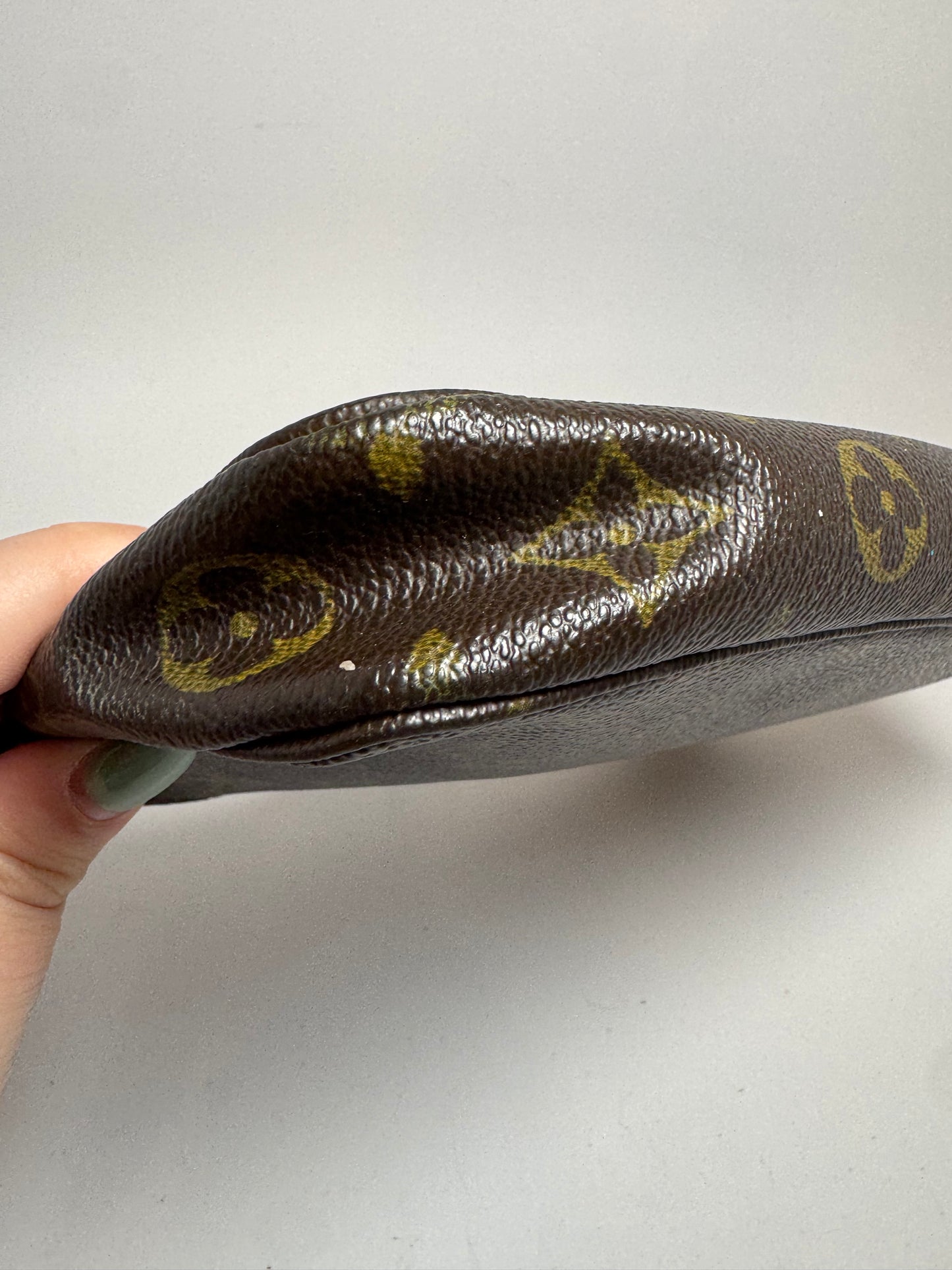 Louis Vuitton Pochette Accessoires Monogram w/ Leather Strap - Vintage 2004
