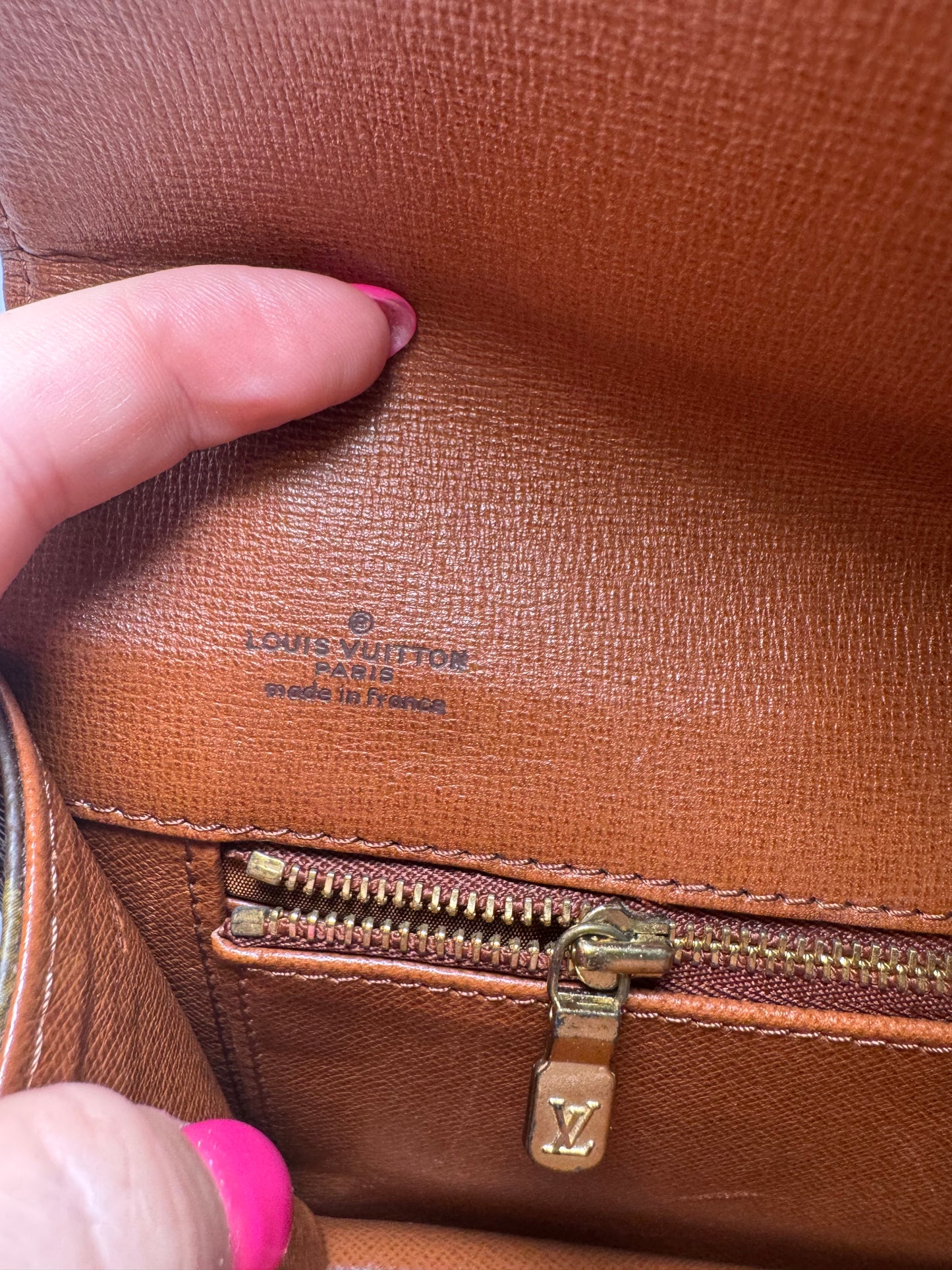 Louis Vuitton Pochette Dame Clutch PM in Monogram