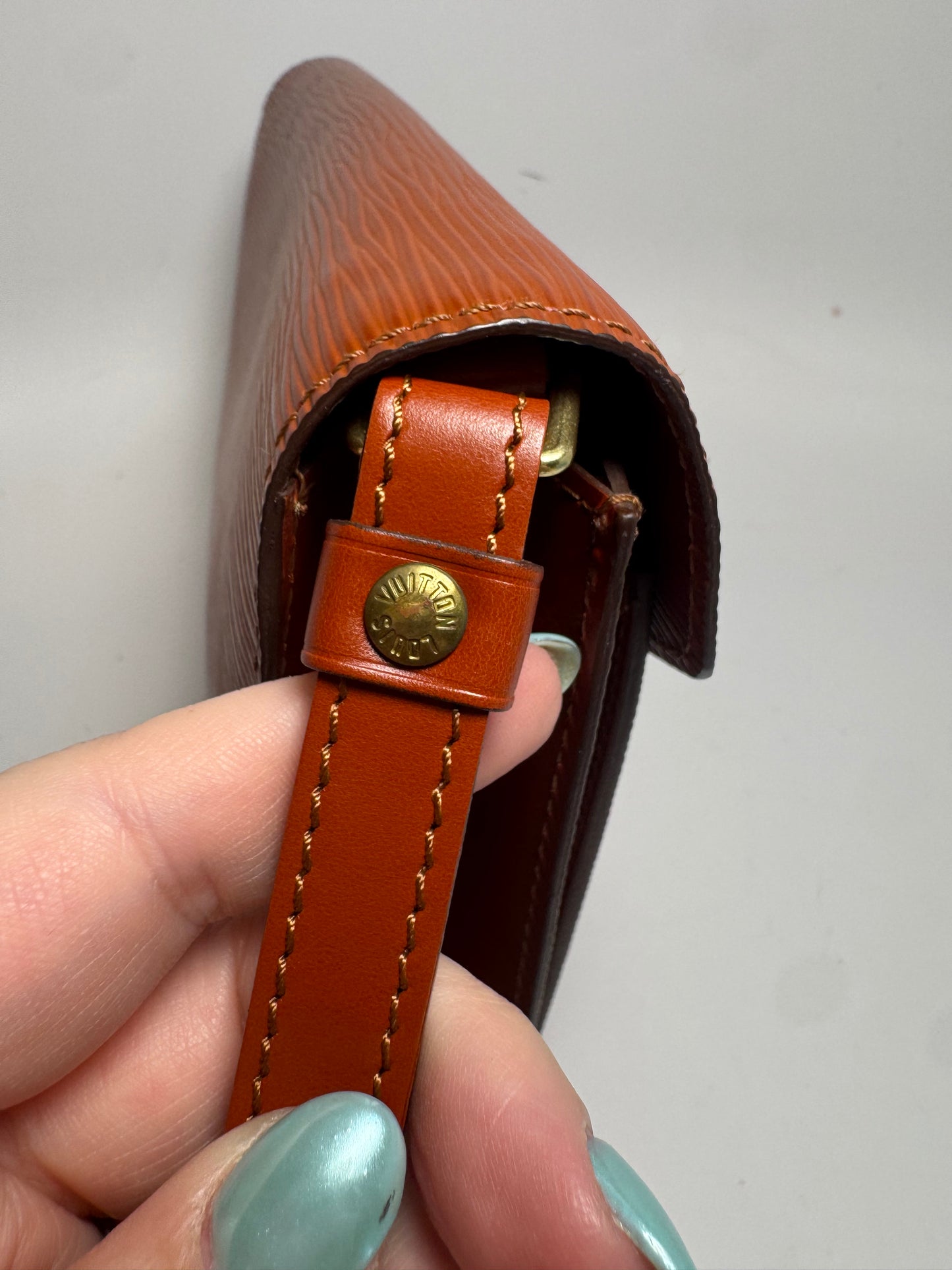 Louis Vuitton Epi Serie Draggone Clutch/Wristlet