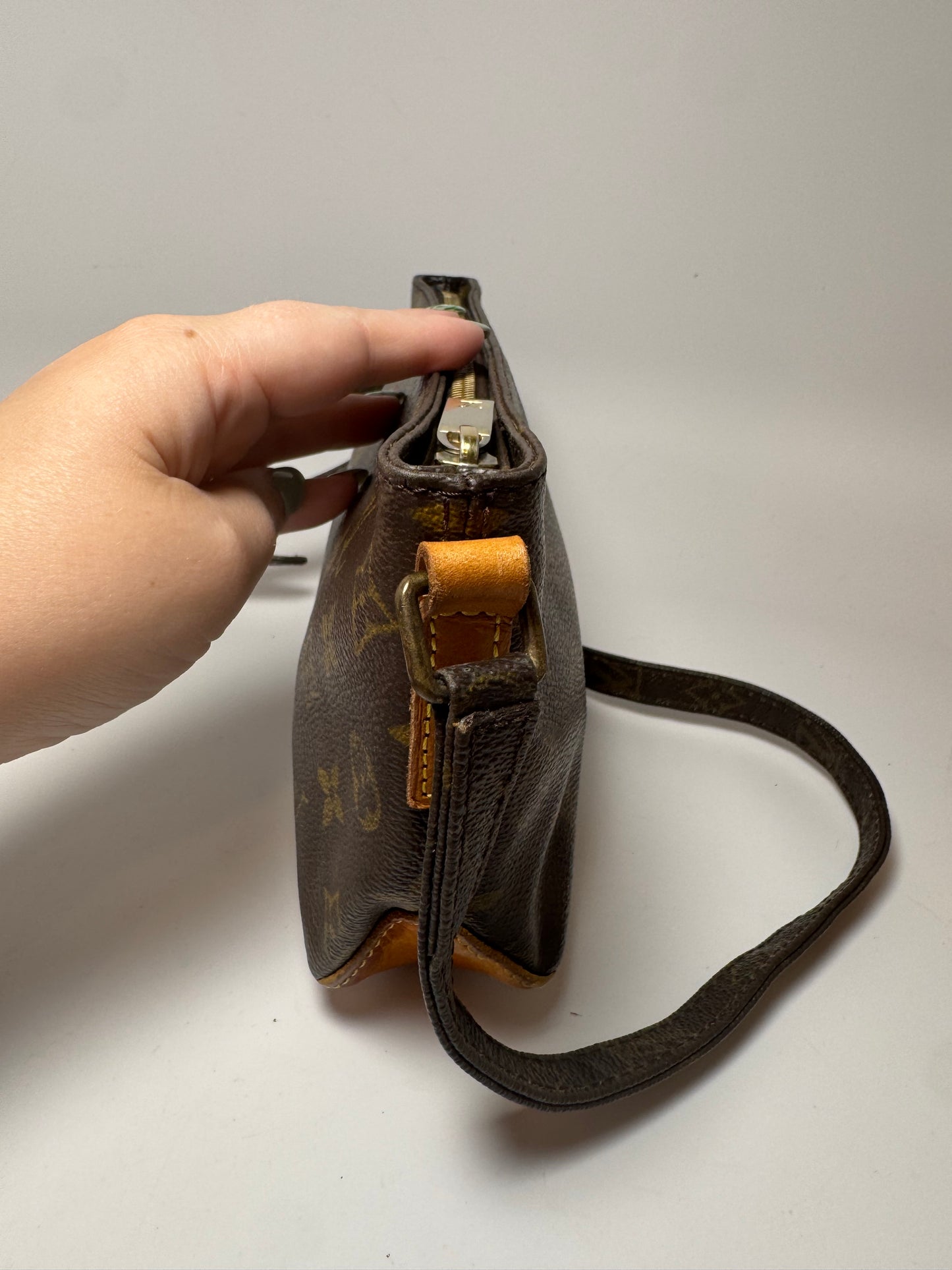 Louis Vuitton Monogram Trotteur Crossbody- Made in June 2002 in France