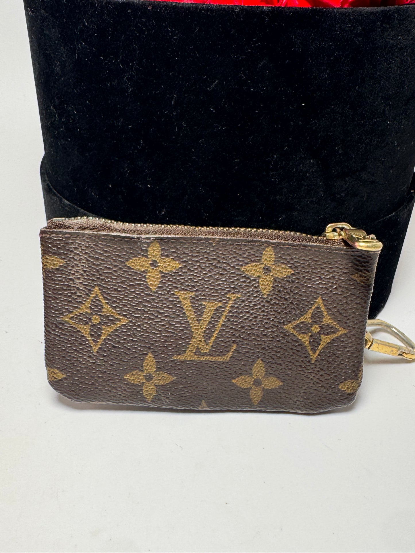Louis Vuitton Key Pouch/Key Cles in Monogram