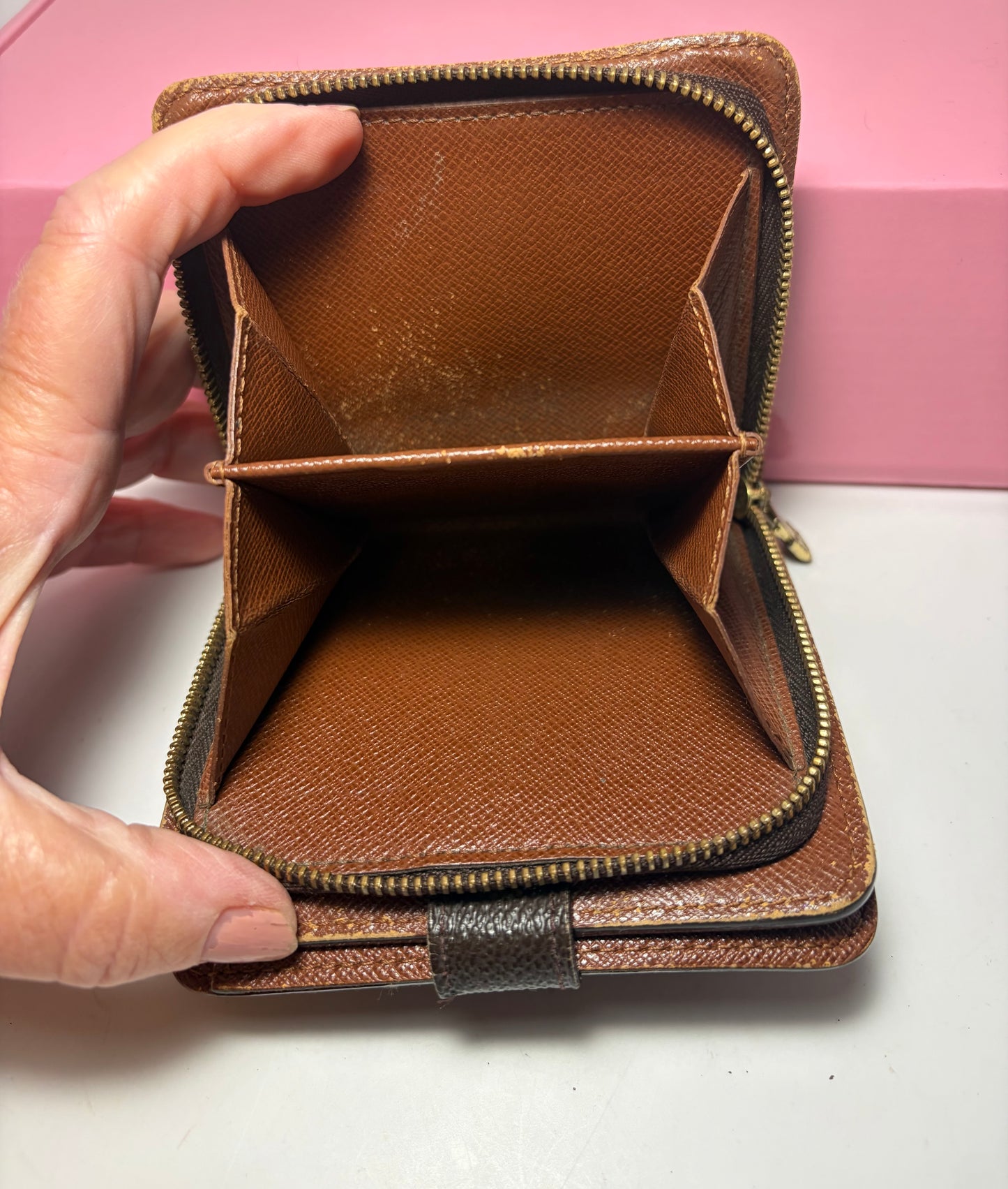 Louis Vuitton Zippy monogram compact wallet