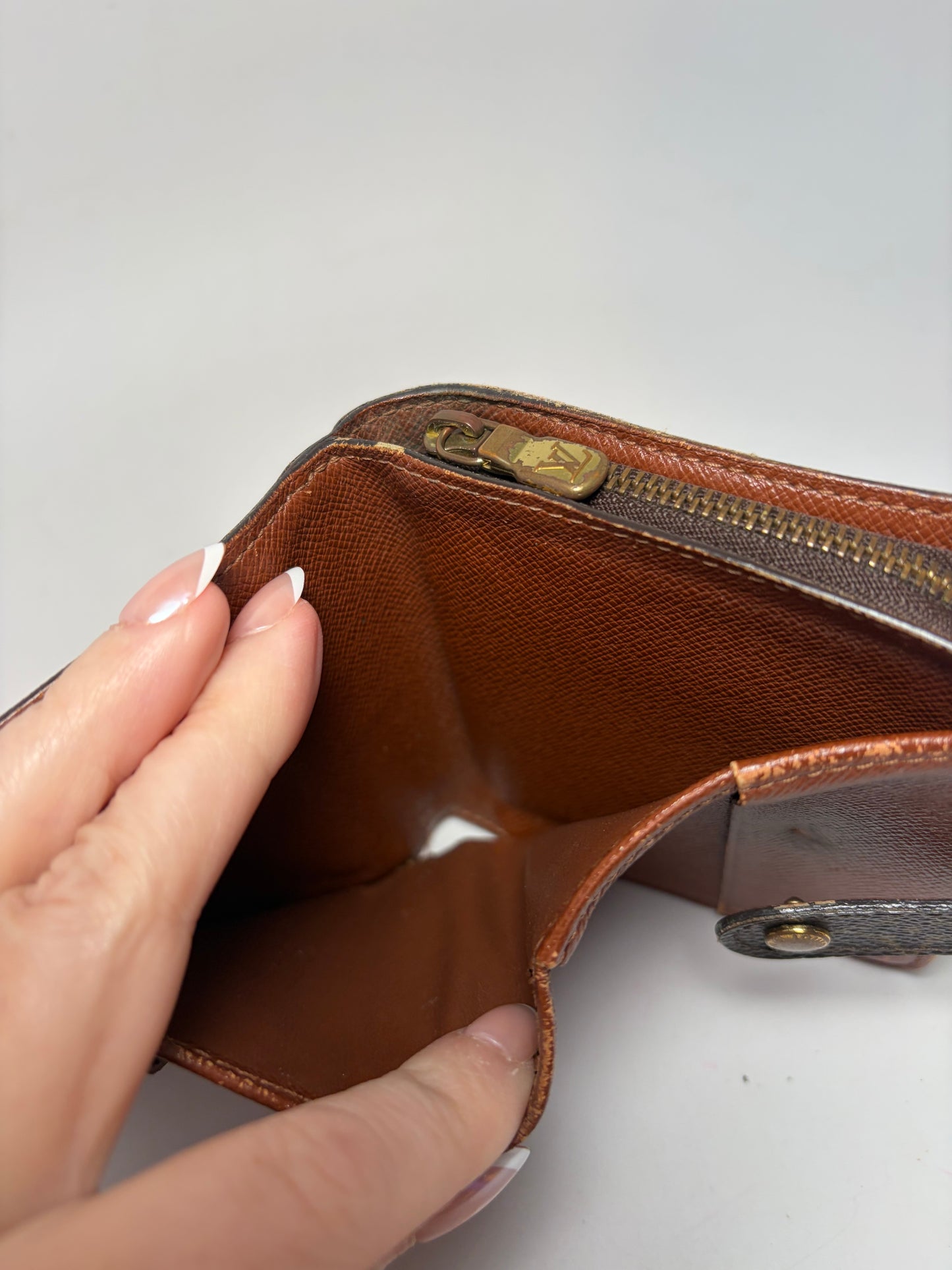 Louis Vuitton Zippy Monogram Compact Wallet