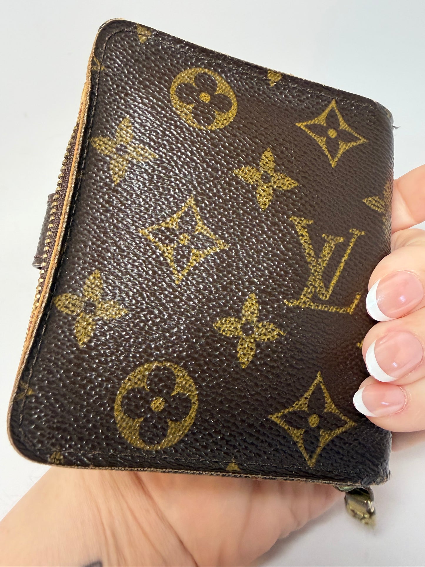 Louis Vuitton Zippy monogram compact wallet