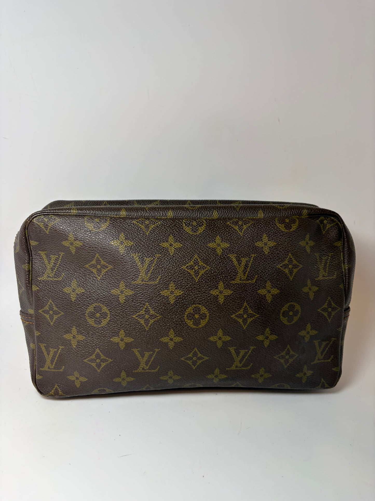 Louis Vuitton Trousse 28 Monogram Pouch/Toiletry Bag