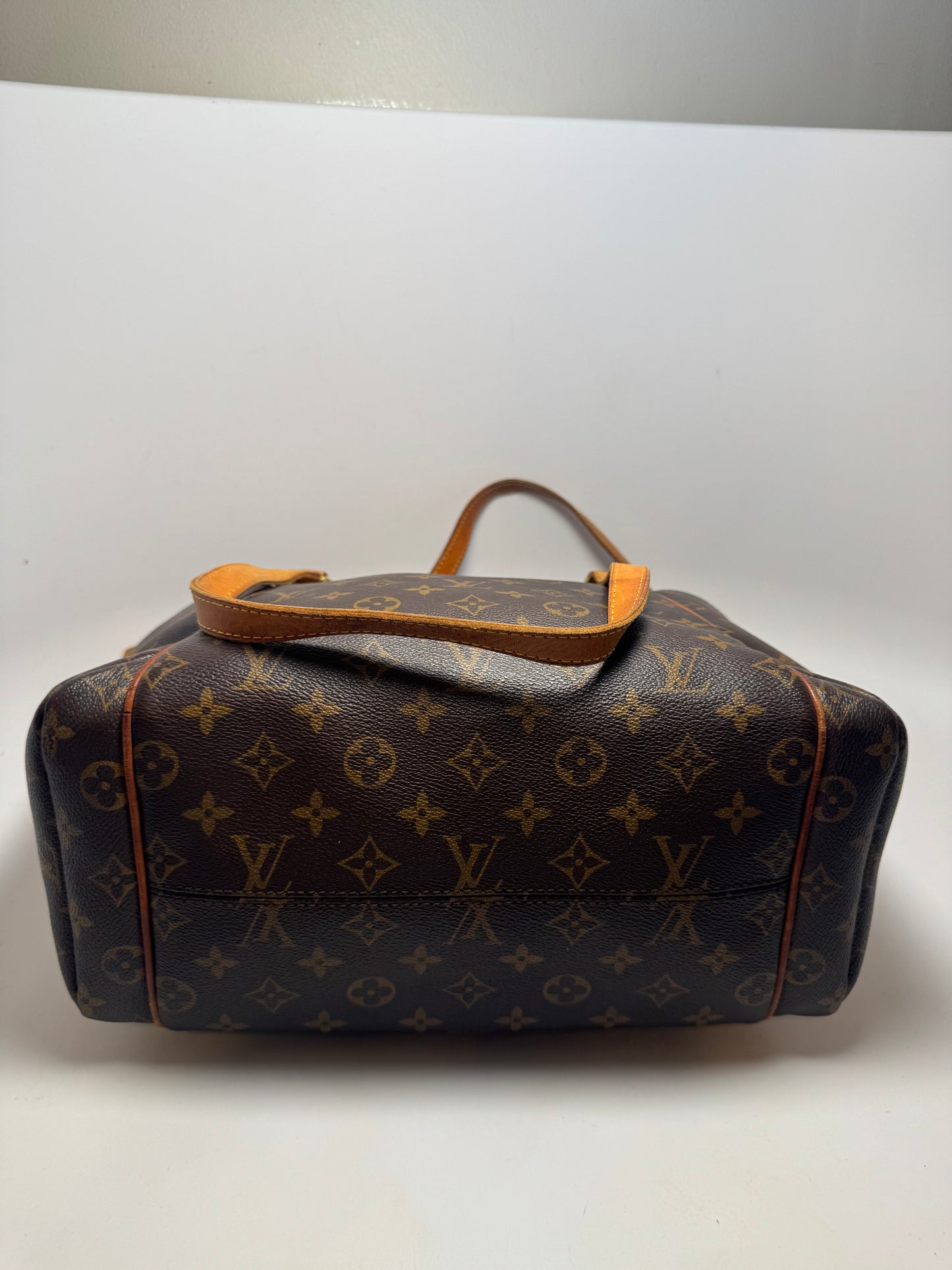 Louis Vuitton Totally MM Monogram Tote