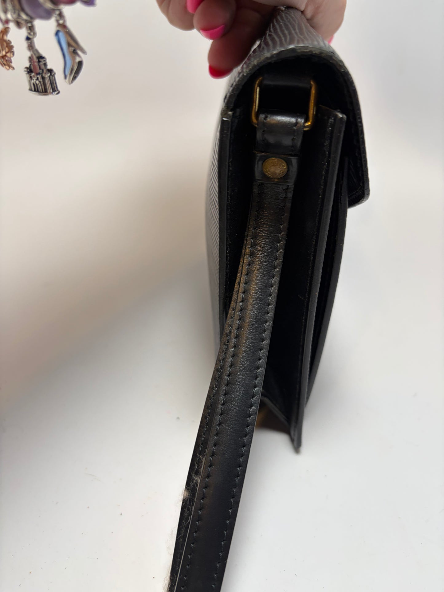 Louis Vuitton Pochette Sellier Draggone Clutch/Wristlet Black Epi Leather