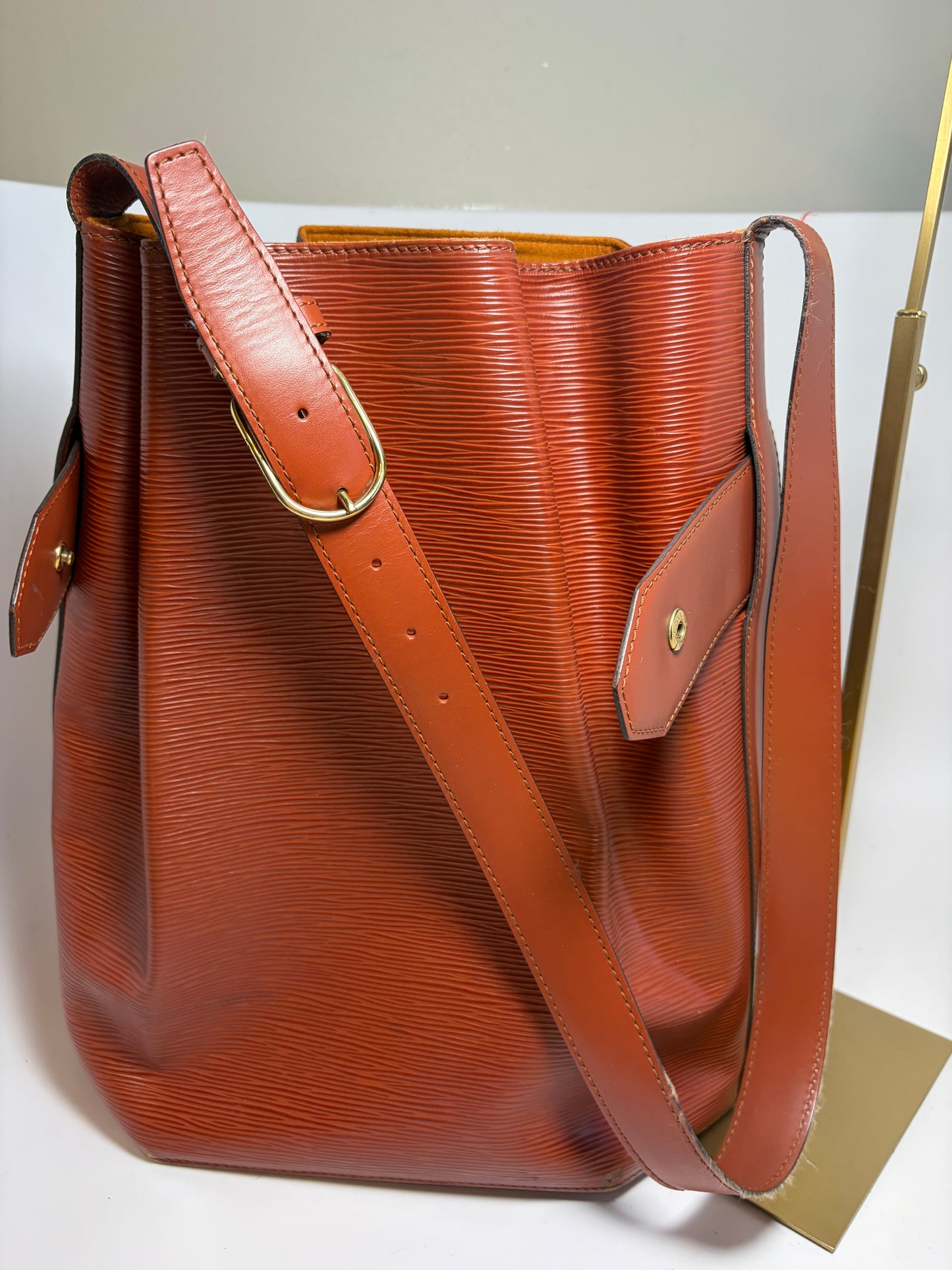Louis Vuitton Epi Leather Sac Saint Paul GM Shoulder Bag Rouille