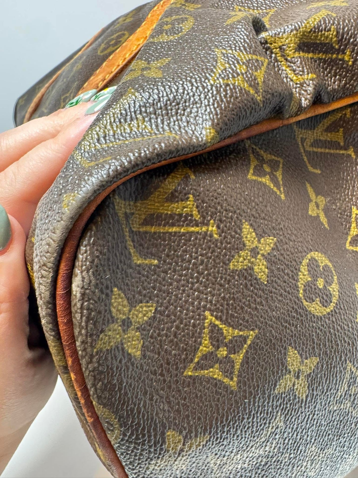 Louis Vuitton Sac souple 35 Monogram Satchel Vintage Pre Date Code