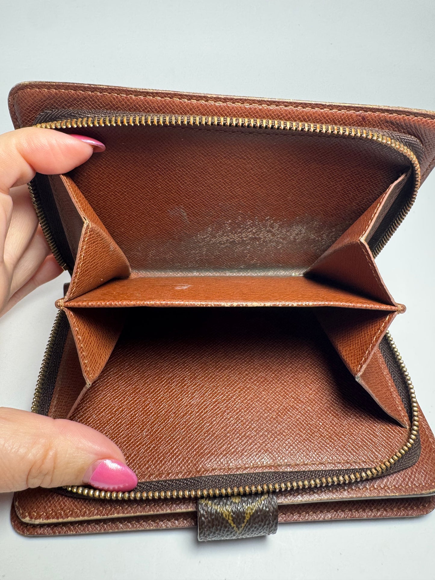 Louis Vuitton Porte Papier Wallet/Passport Holder in Monogram Made in France in December 2000
