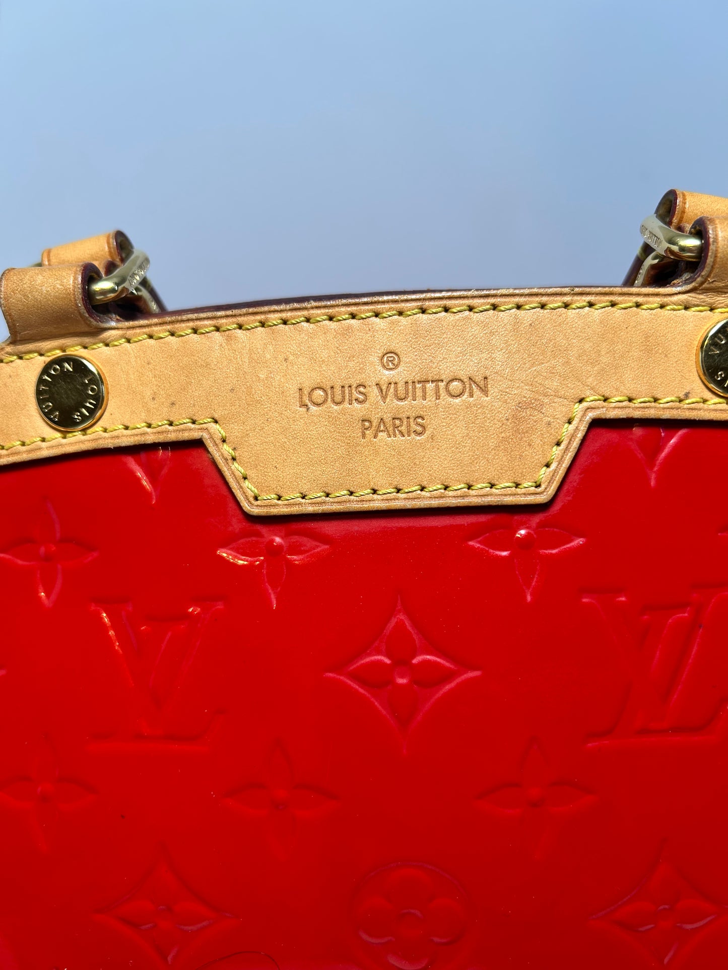 Louis Vuitton Brea MM Rose Red Vernis Leather Bag/Shoulder Bag