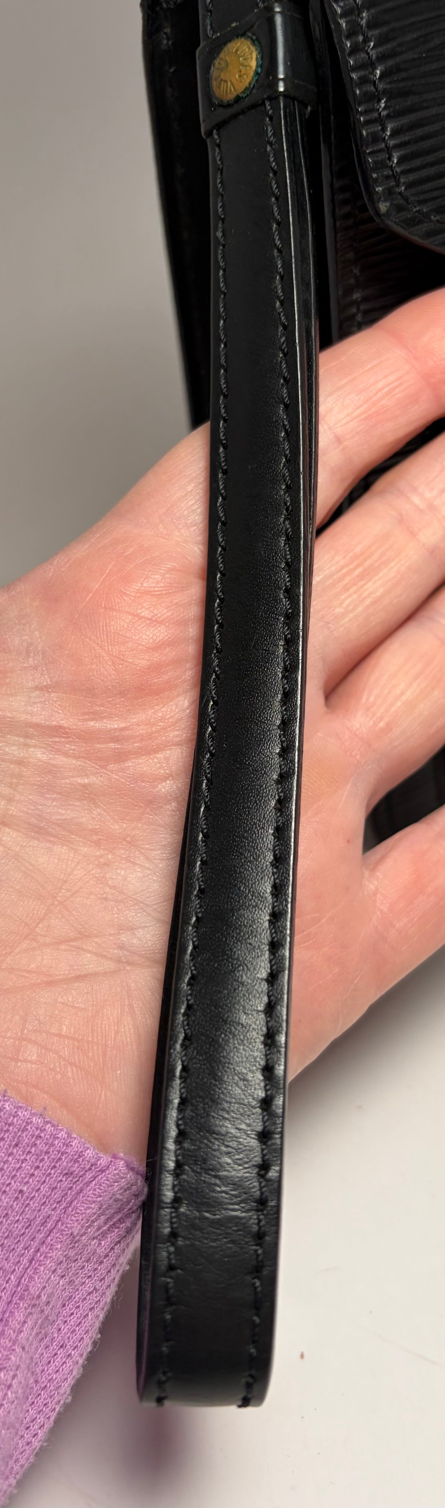 Louis Vuitton Pochette Sellier Draggone Clutch/Wristlet Black Epi Leather