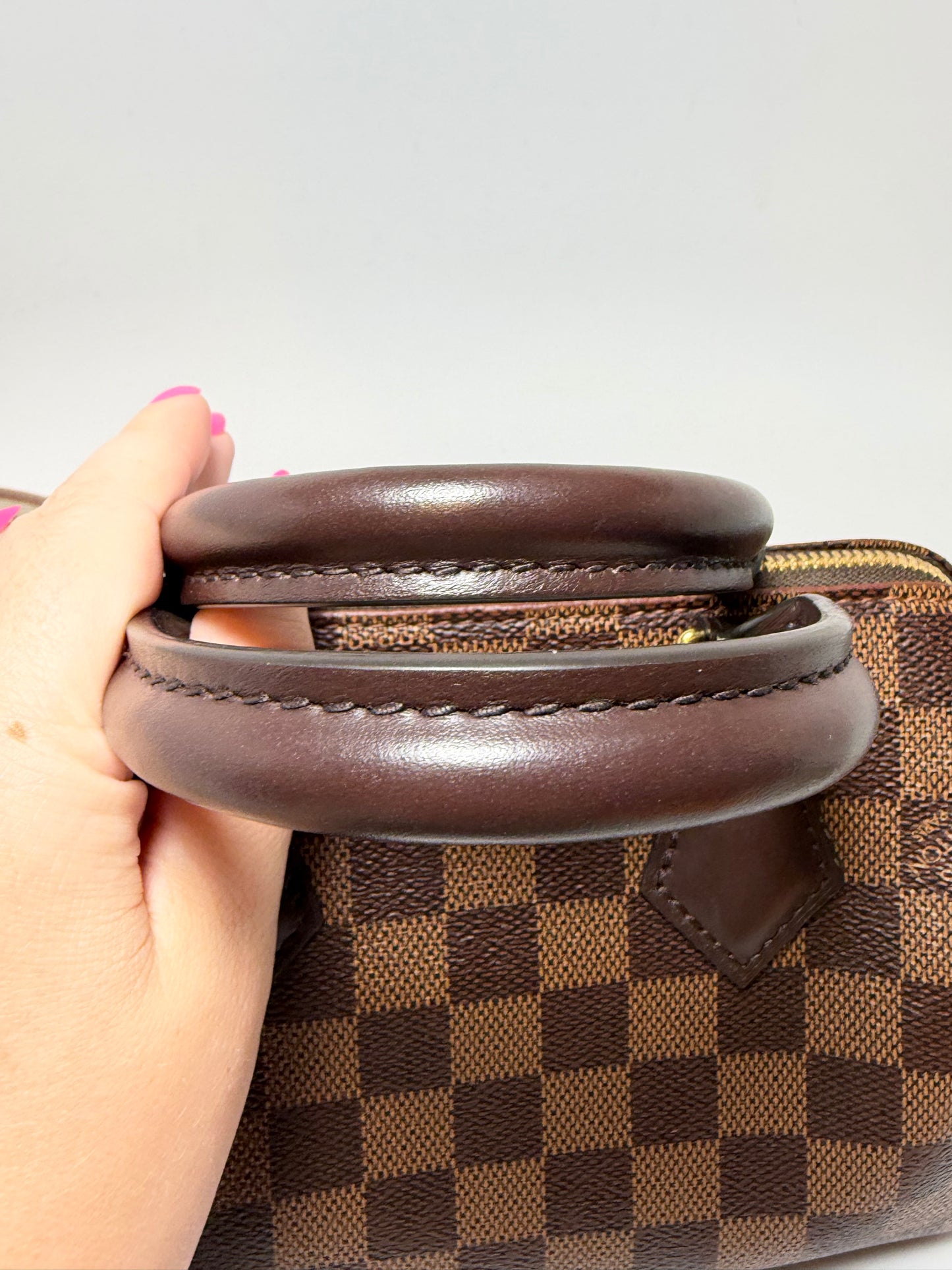 Louis Vuitton Speedy 20 Bandouliere Damier Ebene w/COA, dust bag & box