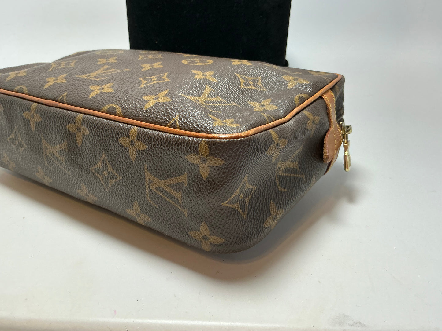 Louis Vuitton Compeigne 23 Monogram Pouch/Toiletry Bag