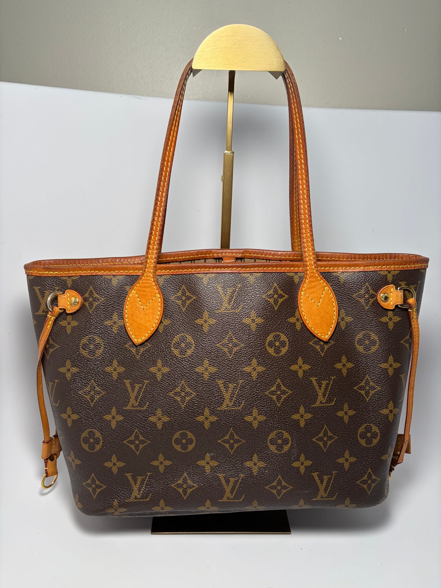 Louis Vuitton Neverfull PM Monogram Tote