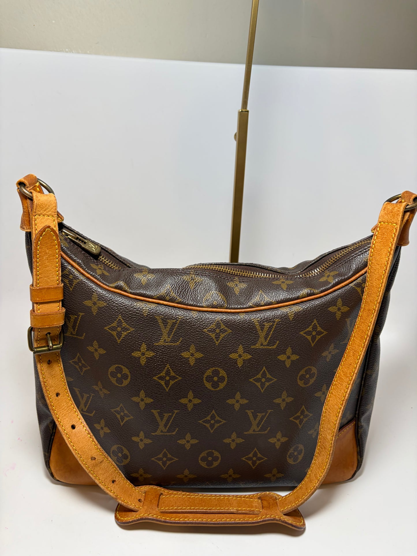 Louis Vuitton Boulogne 30 Monogram Shoulder Bag - Pre Date Code