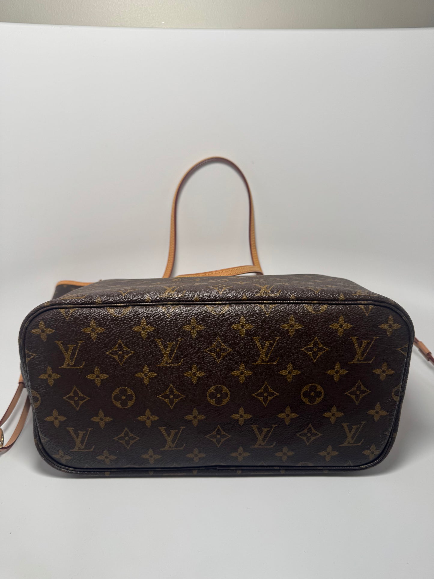 Louis Vuitton Neverfull MM Monogram Pivoine Interior – 2020 France