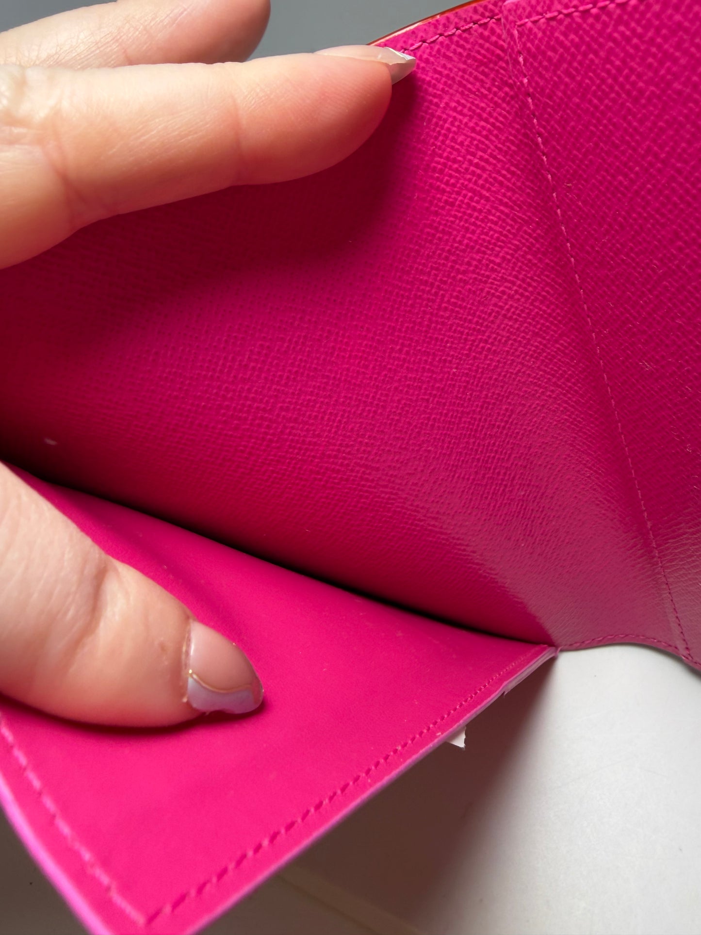 Louis Vuitton LV x TM Passport Cover White Multicolor w/Hot Pink Interior, Made in France NWT