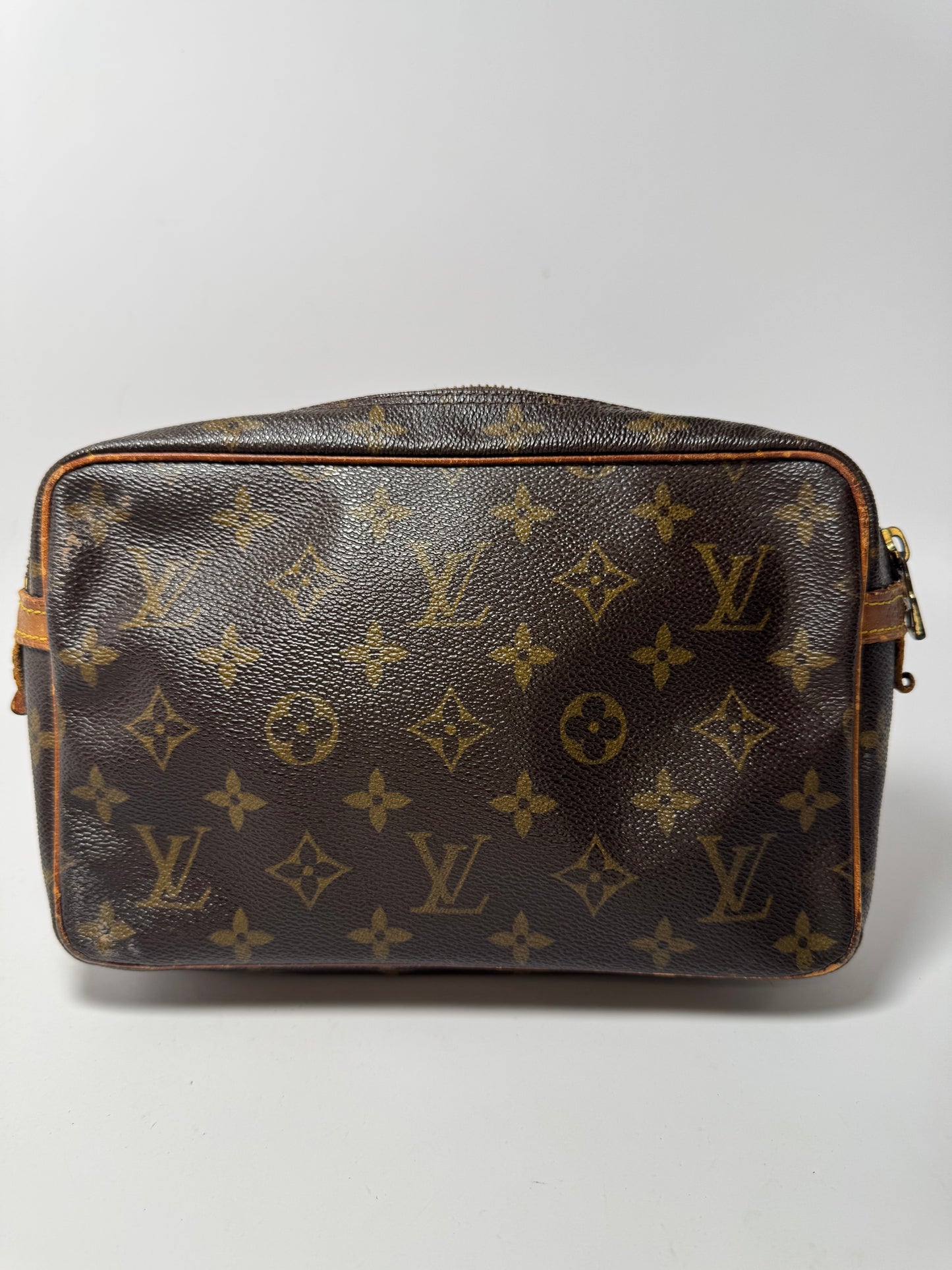 Louis Vuitton Compiegne 23 Clutch/Toiletry Pouch Made in 1991 in France