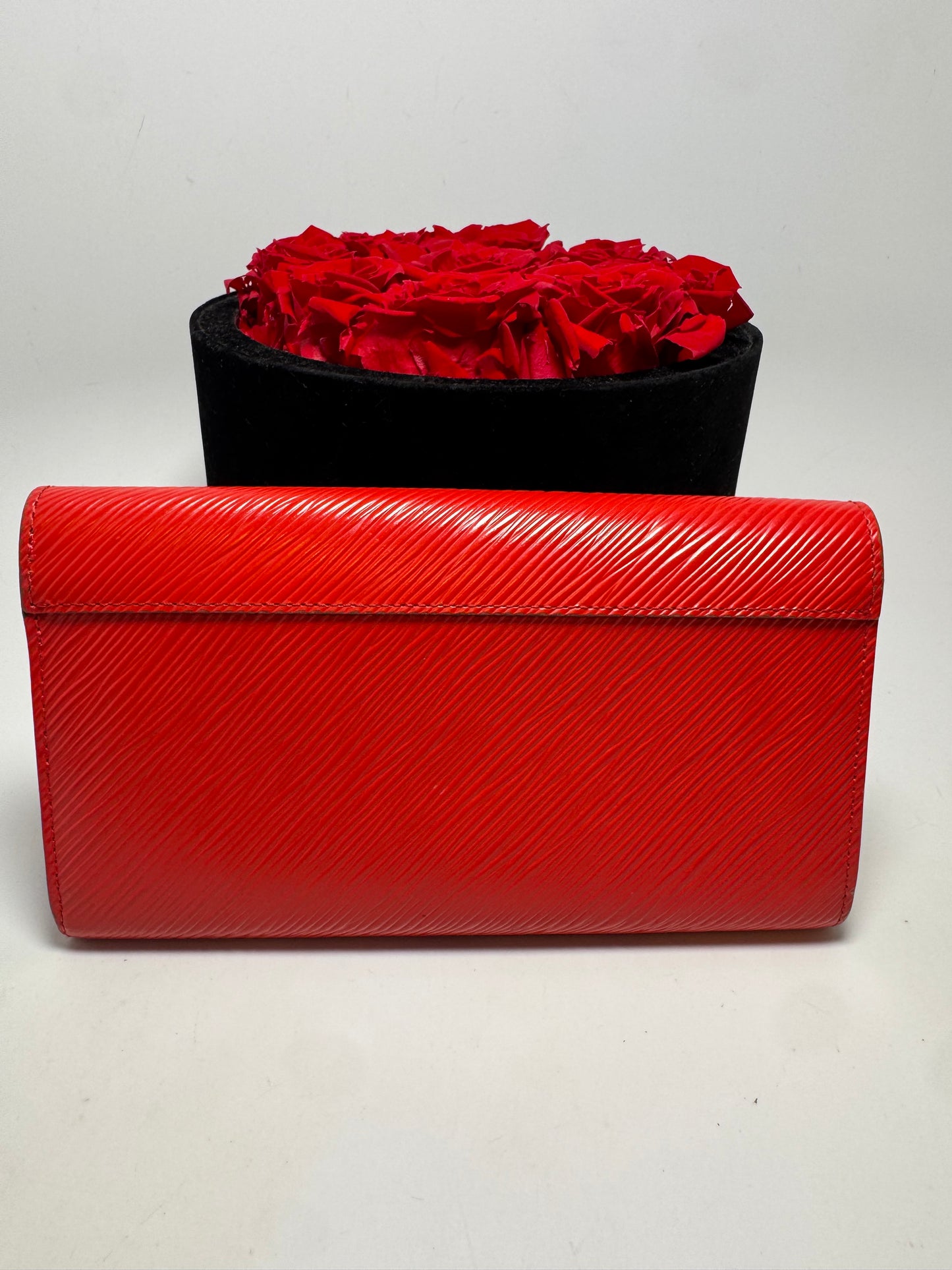 Louis Vuitton Twist Wallet in Coquelicot Red Epi leather