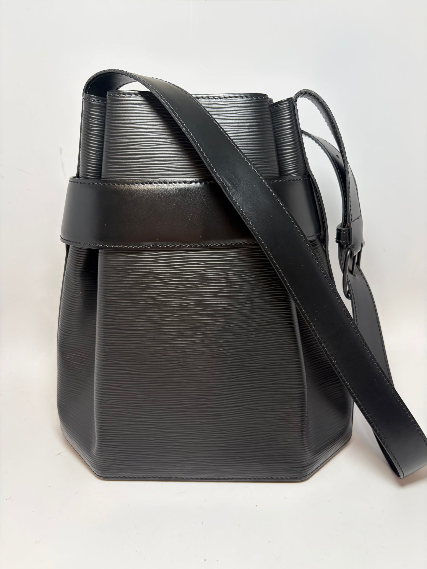Louis Vuitton Sac D’Epaule PM Black Epi Leather Shoulder Bag