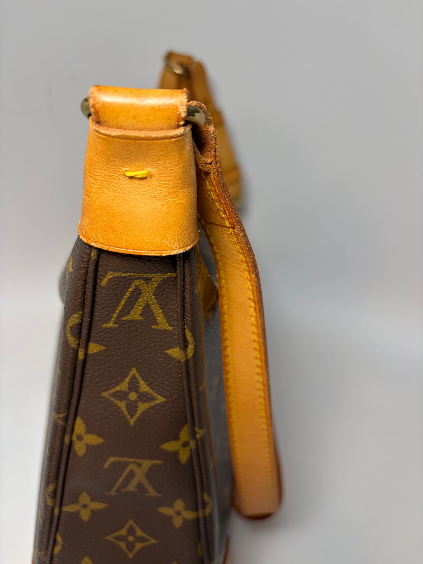 Louis Vuitton Boulogne 30 Monogram Shoulder Bag